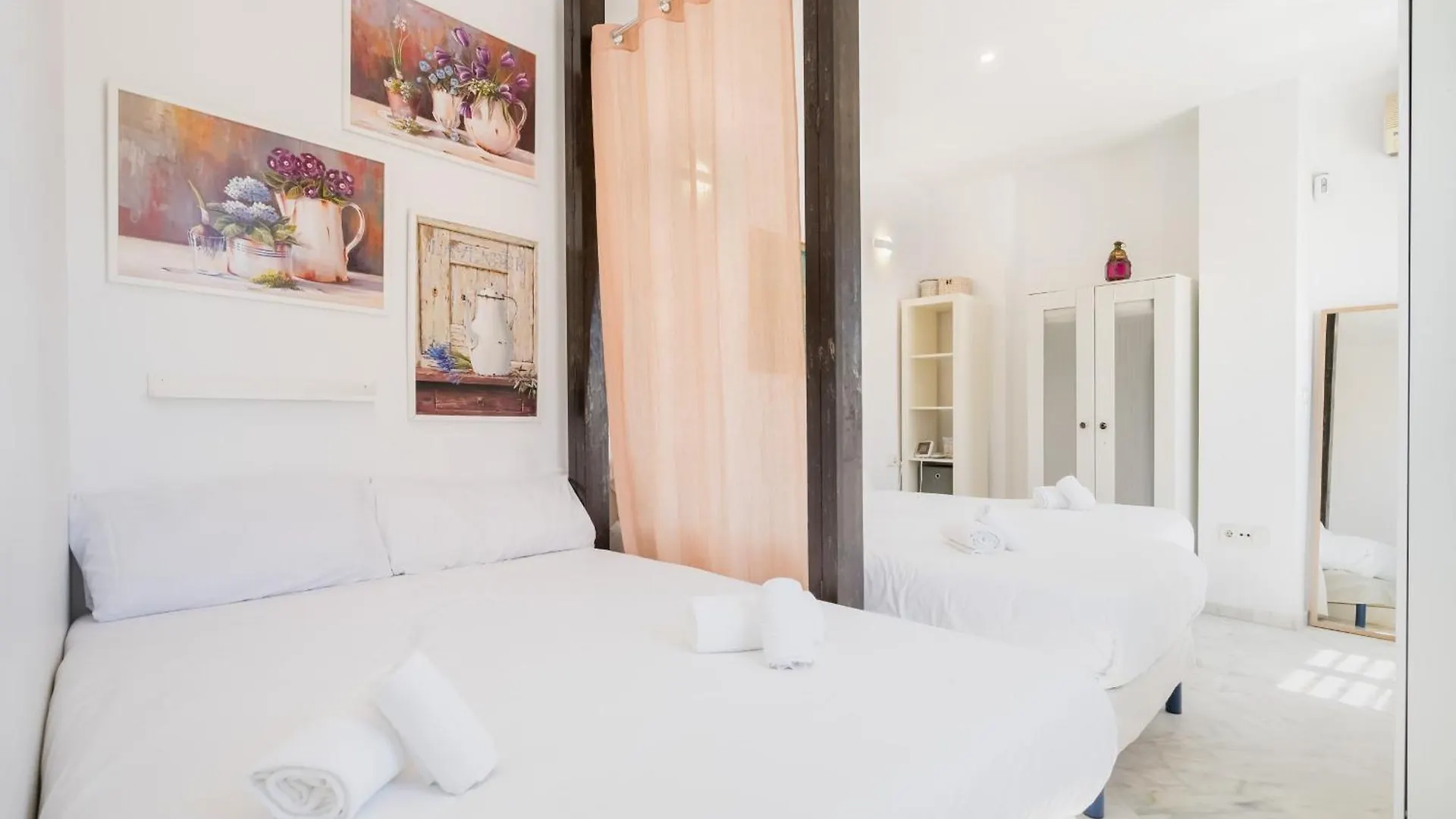 Ferienwohnung Penthouse Con Terraza- 2D 2B- Triana Sevilla Spanien