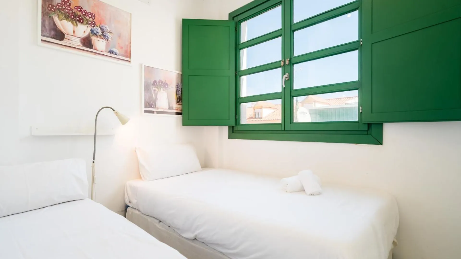 セビリアPenthouse Con Terraza- 2D 2B- Trianaアパートメント スペイン