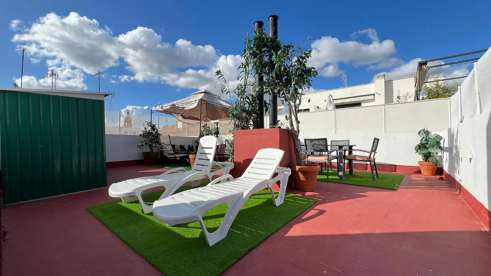 Penthouse Con Terraza- 2D 2B- Triana Apartment Seville
